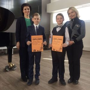 tarptautinis pianistų  konkursas „Concours musical de France“ Rygoje